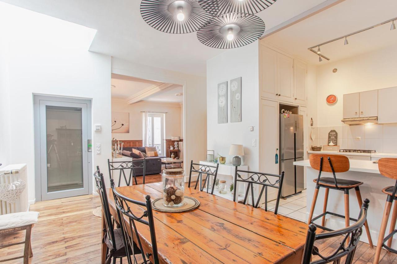 Superbe appartement avec toit terrasse Villefranche-de-Rouergue Extérieur photo