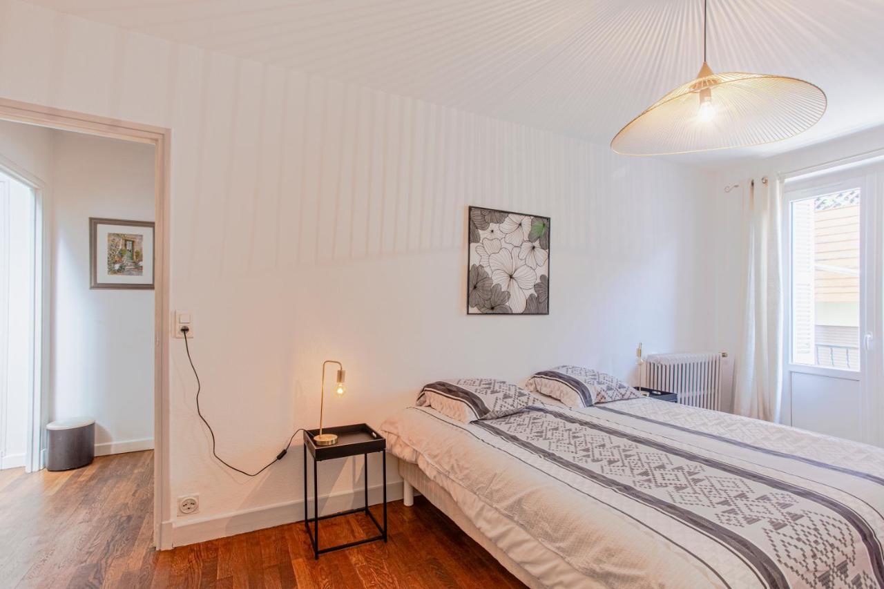 Superbe appartement avec toit terrasse Villefranche-de-Rouergue Extérieur photo